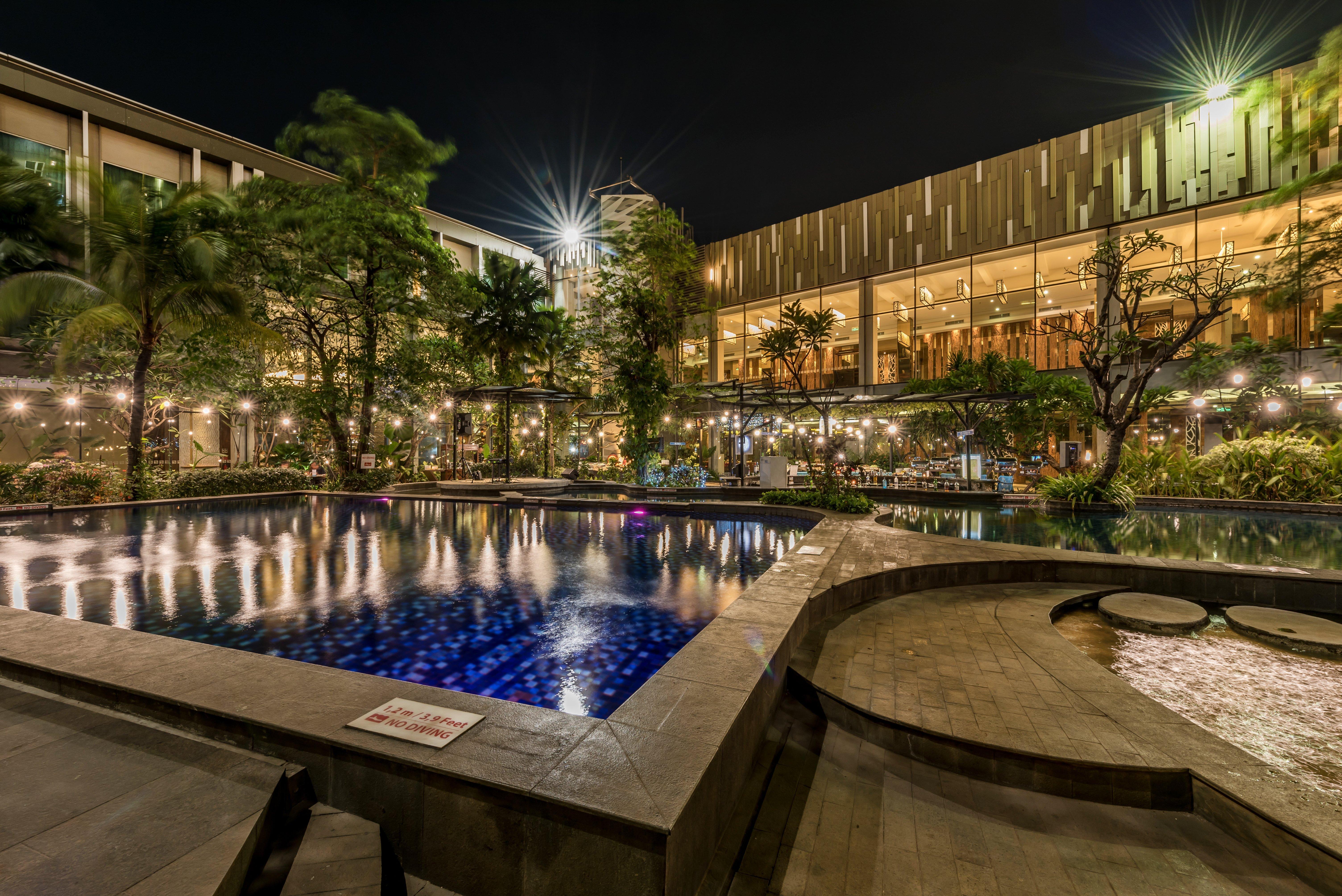 Holiday Inn Cikarang Jababeka By Ihg Kültér fotó